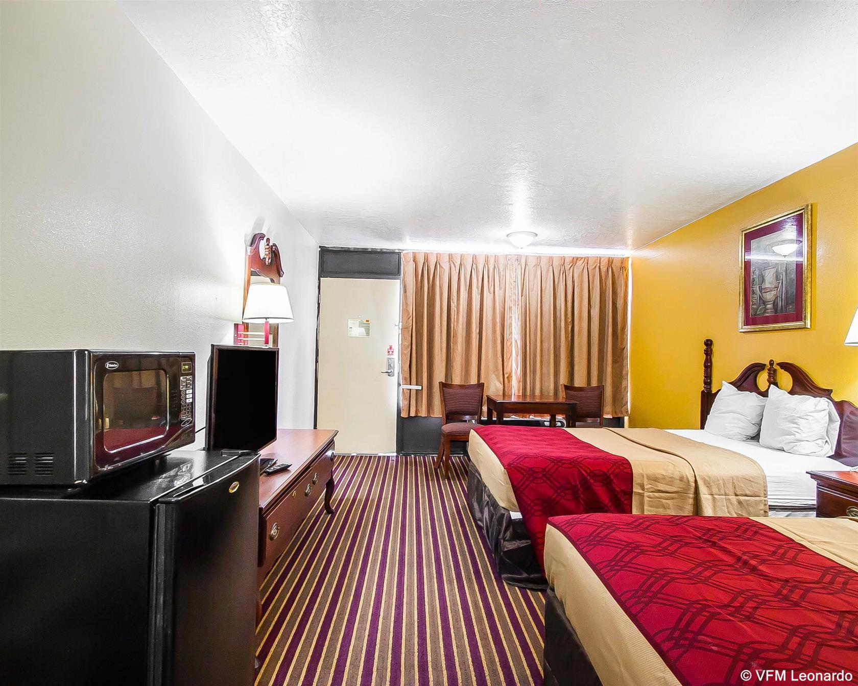 Econo Lodge Dyersburg Exteriör bild